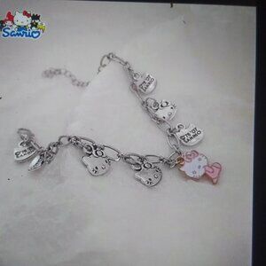 YES💲1⃣▶▶Sanrio Silver and Pink Hello Kitty Charm Bracelet